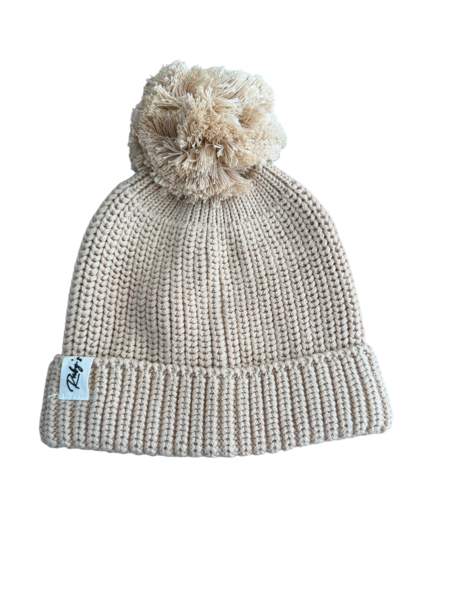 Gebreide babymuts met pompon – B2B - Caramel- Incl Btw