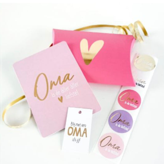 Stickers D40mm - Oma is de liefste (5 varianten) 10 Stuks