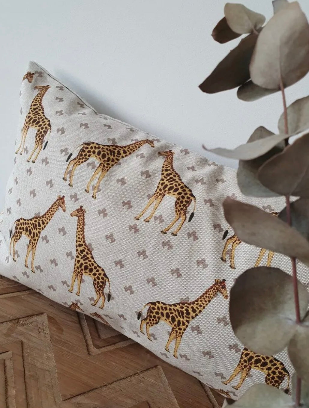 Kussenhoes met giraffe patroon, linnenlook 30x50cm