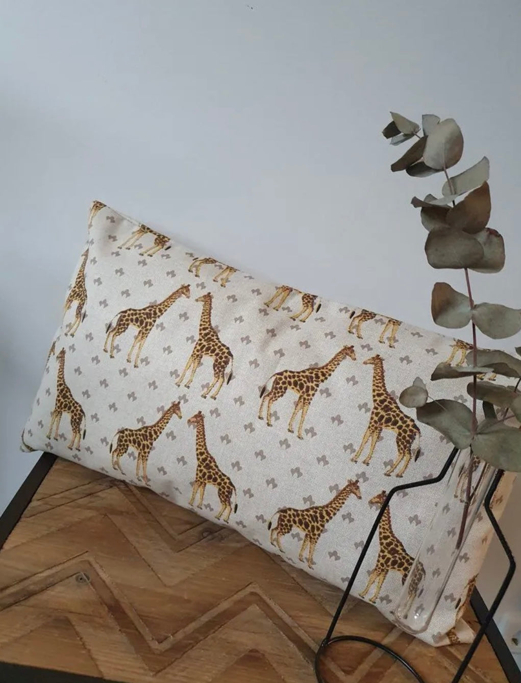 Kussenhoes met giraffe patroon, linnenlook 30x50cm