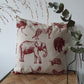 Kussenhoes met bordeaux dierenprint, linnenlook 40x40